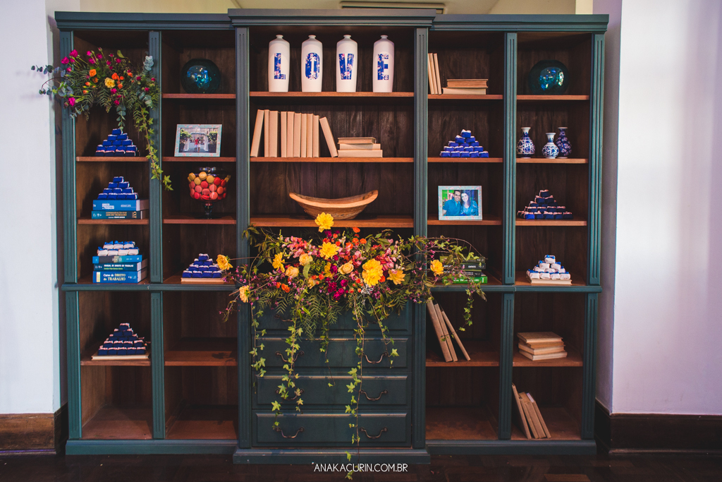 Decoração de casamento do casal de noivos Larissa e Daniel, feita pela Oh Lindeza no Solar Real em Santa Teresa