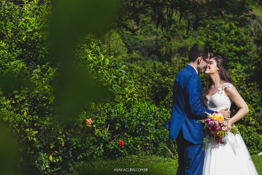 Retratos de casamento de Larissa e Daniel no Solar Real em Santa Teresa