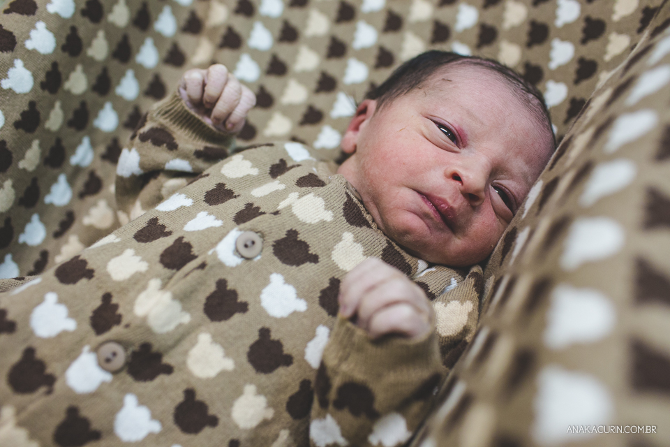 Parto natural hospitalar de Tomás, fotografado por Ana Kacurin na Perinatal de Laranjeiras, no Rio de Janeiro