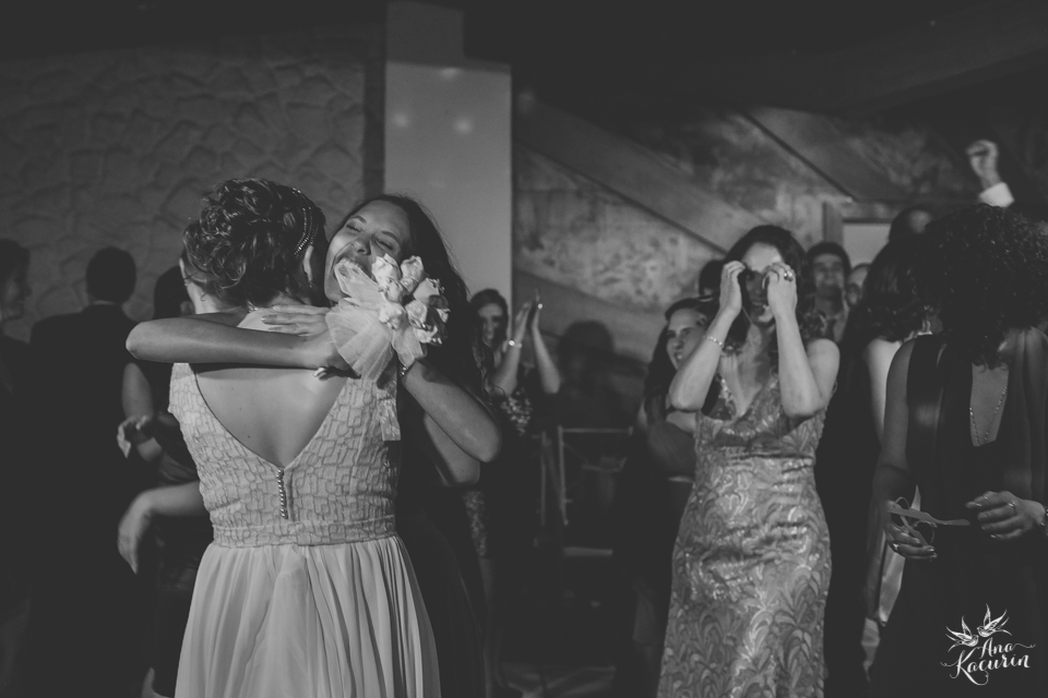 wedding, casamento, casório, fotografia de casamento, rio de janeiro, rj, perfect liberty, grajaú country club, carolina alho, bem assessorados, pl, casal, noivos, festa, recepção, pista de dança, bouquet, jogar bouquet