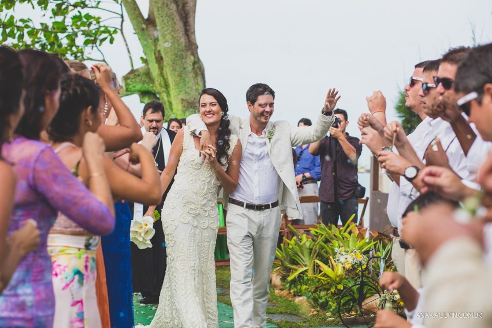 casamento, wedding, casório, casando, casar, yucas, buzios, rj, brazil, fotografia, fotografia de casamento, ana kacurin, praia, casamento na praia, bem assessorados, kim derick filmes, captain's buffet, rik carvalho, casamento de dia, casamento ao ar liv