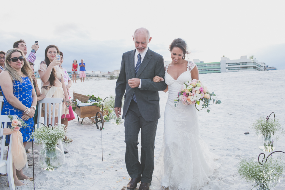 casamento, wedding, casório, casar rj, noivas rj, noiva, noivo, praia, casamento na praia, beach, beach wedding, destination wedding, Yanne, Erik, Cabo Frio, Praia das Dunas, Buzios, Kim Derick Filmes, Ana Kacurin, cerimônia, ceremony, cerimônia na praia,