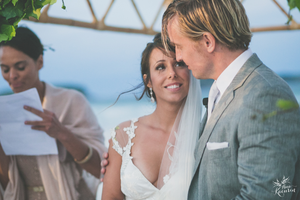 casamento, wedding, casório, casar rj, noivas rj, noiva, noivo, praia, casamento na praia, beach, beach wedding, destination wedding, Yanne, Erik, Cabo Frio, Praia das Dunas, Buzios, Kim Derick Filmes, Ana Kacurin, cerimônia, ceremony, cerimônia na praia,