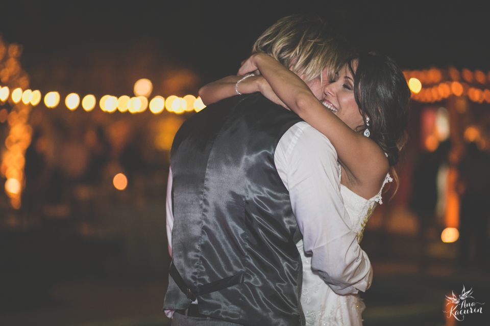 casamento, wedding, casório, casar rj, noivas rj, noiva, noivo, praia, casamento na praia, beach, beach wedding, destination wedding, Yanne, Erik, Cabo Frio, Praia das Dunas, Buzios, Kim Derick Filmes, Ana Kacurin, decor, luzes decorativas, vagalumes e pi