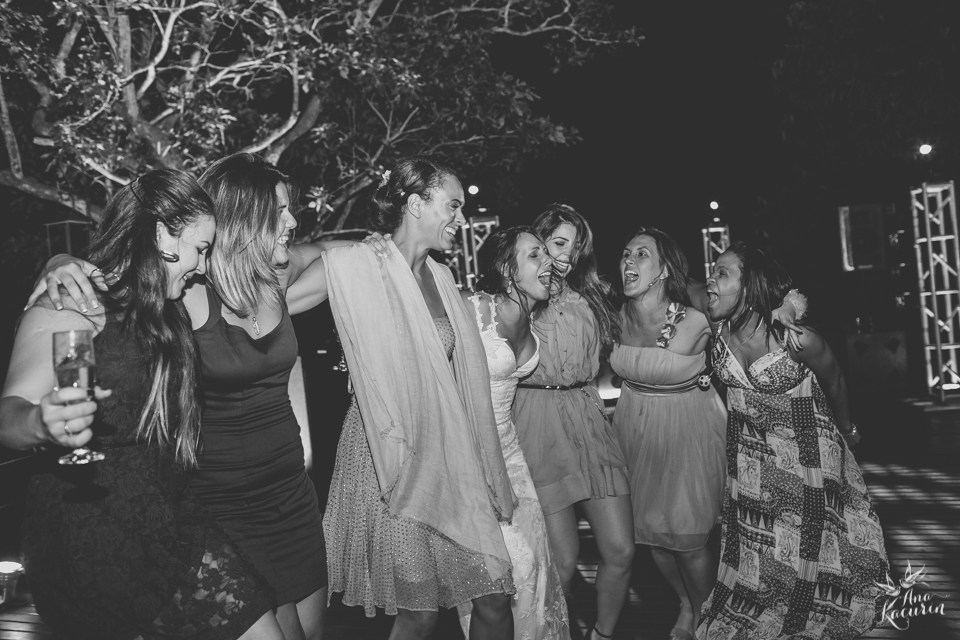 casamento, wedding, casório, casar rj, noivas rj, noiva, noivo, praia, casamento na praia, beach, beach wedding, destination wedding, Yanne, Erik, Cabo Frio, Praia das Dunas, Buzios, Kim Derick Filmes, Ana Kacurin, decor, luzes decorativas, vagalumes e pi