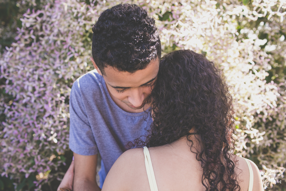 Ensaio de casal fotografado por Ana Kacurin no Parque dos PAtins na Lagoa Rodrigo de Freitas no Rio de Janeiro - RJ.