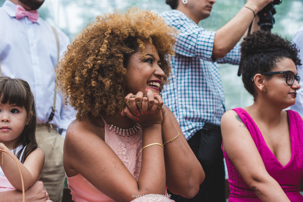 Padrinhos e madrinhas se emocionam com troca de votos no casamento da blogueira Mariana Rodrigues e Diego Neves