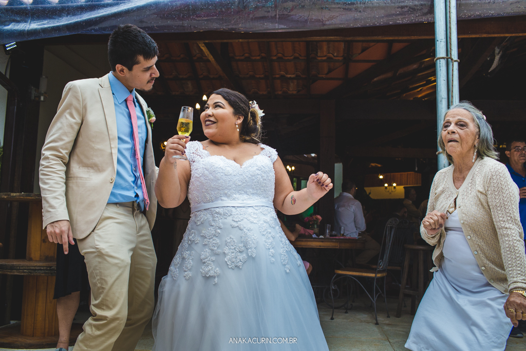 Festa  bombante do casamento da blogueira Mariana Rodrigues do blog sobre gordofobia Aquela Mari e Diego Neves