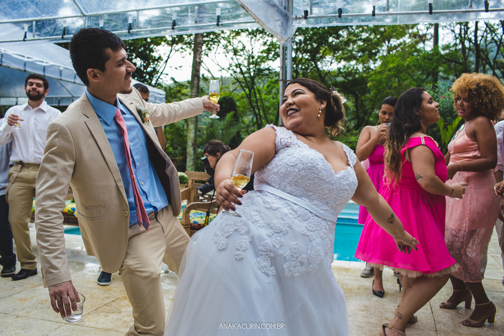 Festa  bombante do casamento da blogueira Mariana Rodrigues do blog sobre gordofobia Aquela Mari e Diego Neves