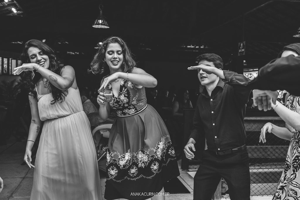 Festa  bombante do casamento da blogueira Mariana Rodrigues do blog sobre gordofobia Aquela Mari e Diego Neves