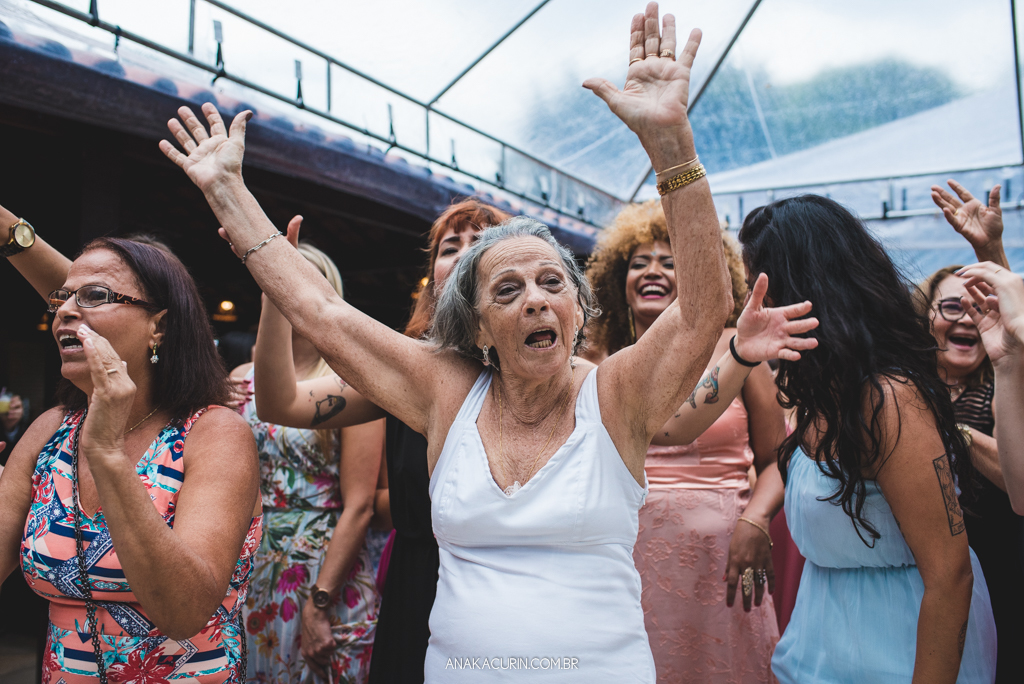 Festa  bombante do casamento da blogueira Mariana Rodrigues do blog sobre gordofobia Aquela Mari e Diego Neves