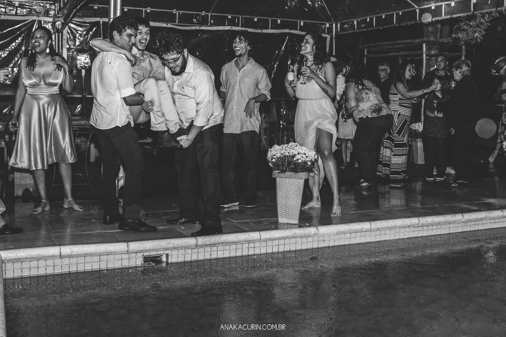 Festa  bombante do casamento da blogueira Mariana Rodrigues do blog sobre gordofobia Aquela Mari e Diego Neves