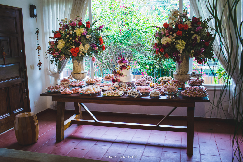 Casamento diurno Judaico homoafetivo de Bia e Léa no Horto, Rio de Janeiro, RJ.