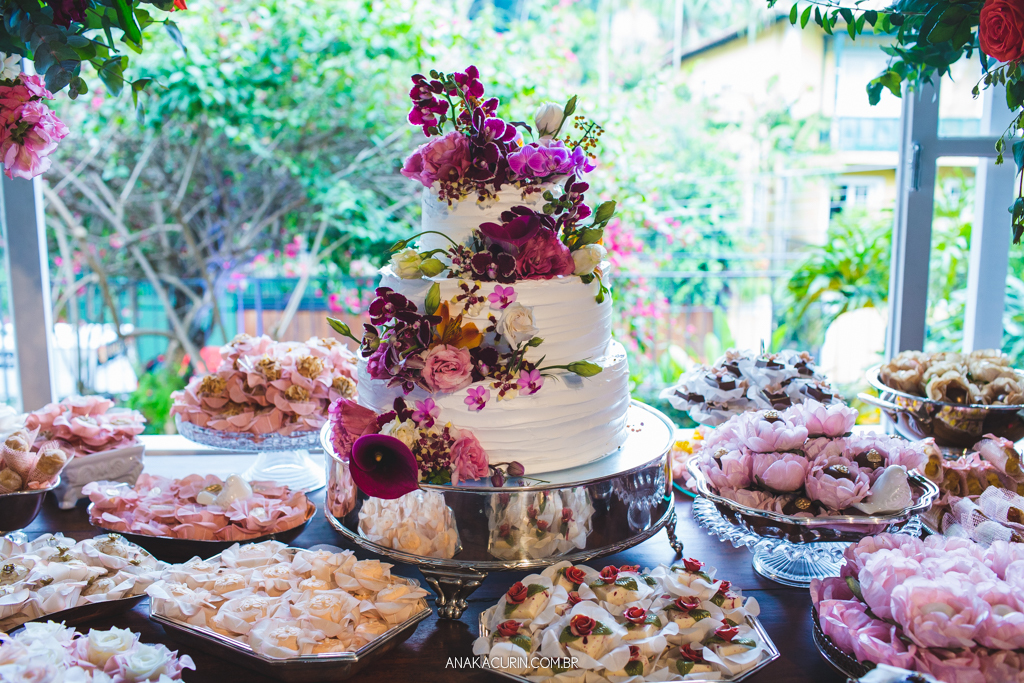 Casamento diurno Judaico homoafetivo de Bia e Léa no Horto, Rio de Janeiro, RJ.