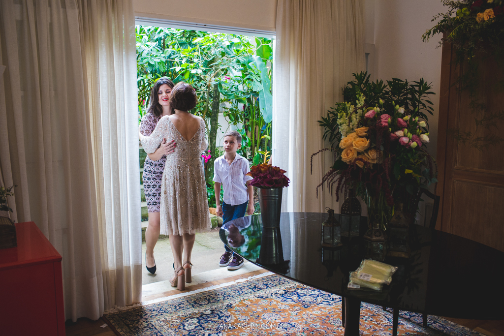 Casamento diurno Judaico homoafetivo de Bia e Léa no Horto, Rio de Janeiro, RJ.