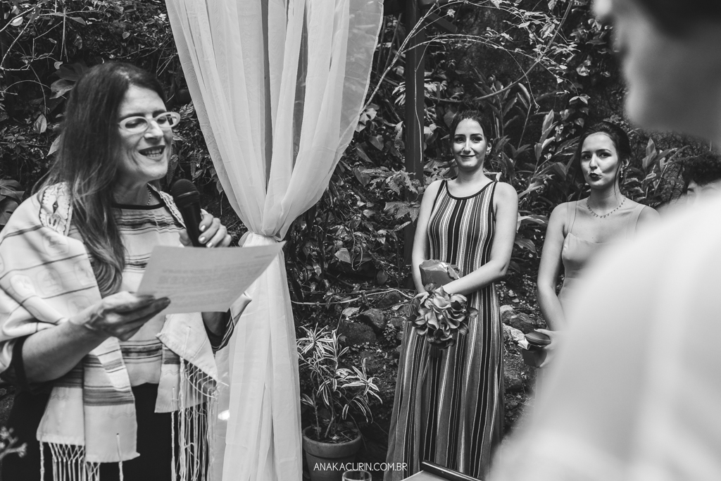 Casamento diurno Judaico homoafetivo de Bia e Léa no Horto, Rio de Janeiro, RJ.