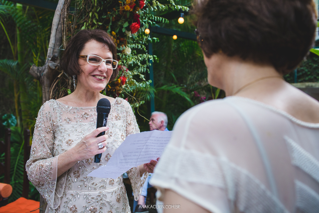 Casamento diurno Judaico homoafetivo de Bia e Léa no Horto, Rio de Janeiro, RJ.