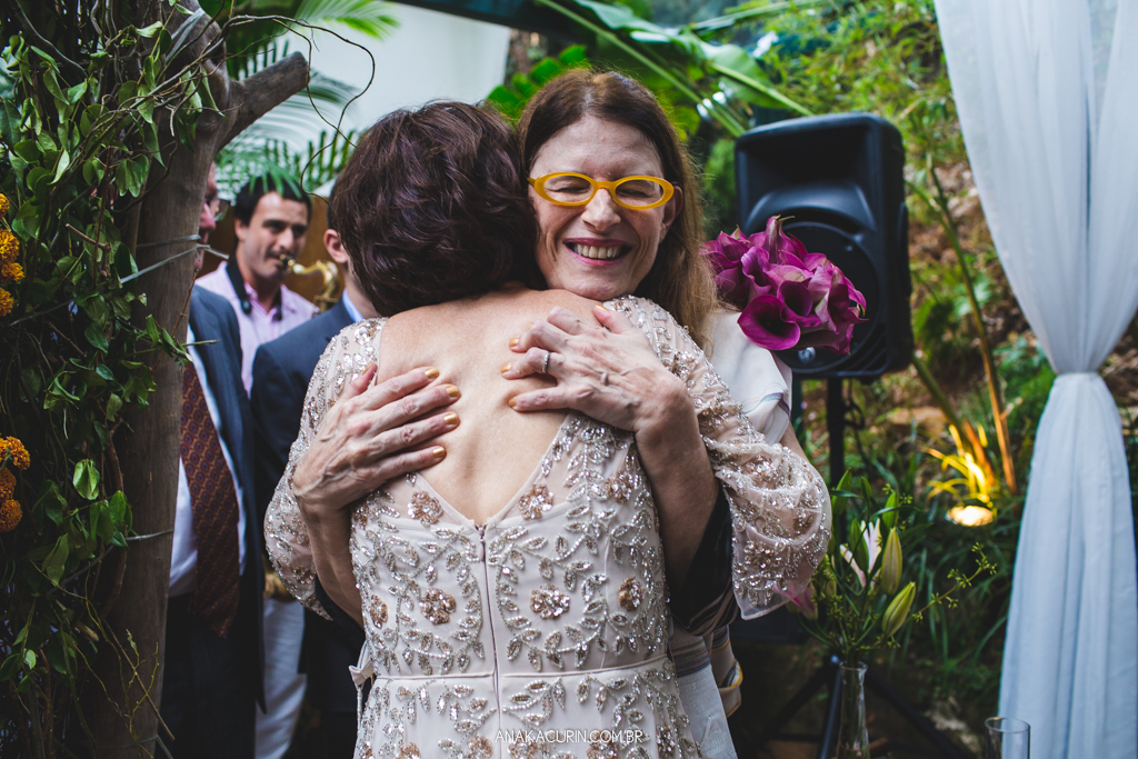 Casamento diurno Judaico homoafetivo de Bia e Léa no Horto, Rio de Janeiro, RJ.