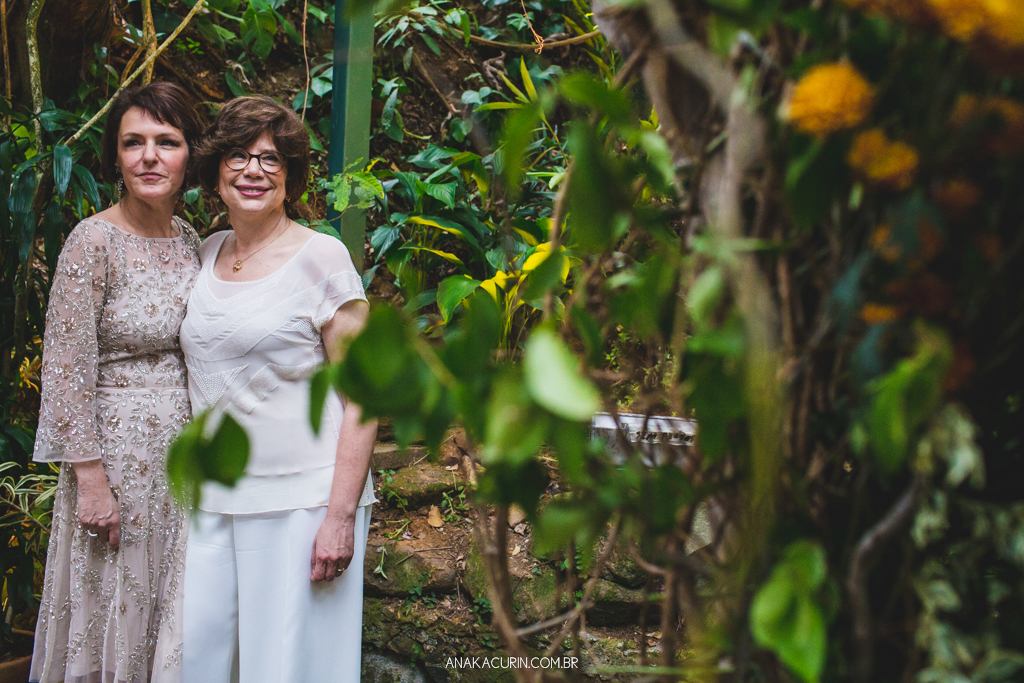 Casamento diurno Judaico homoafetivo de Bia e Léa no Horto, Rio de Janeiro, RJ.