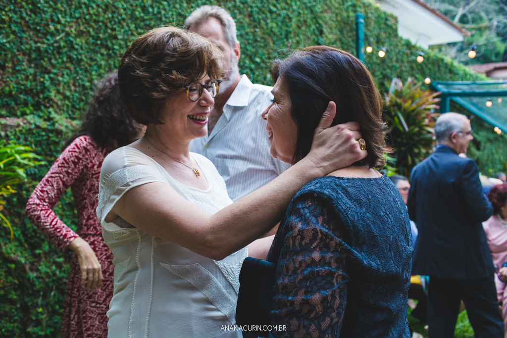 Casamento diurno Judaico homoafetivo de Bia e Léa no Horto, Rio de Janeiro, RJ.