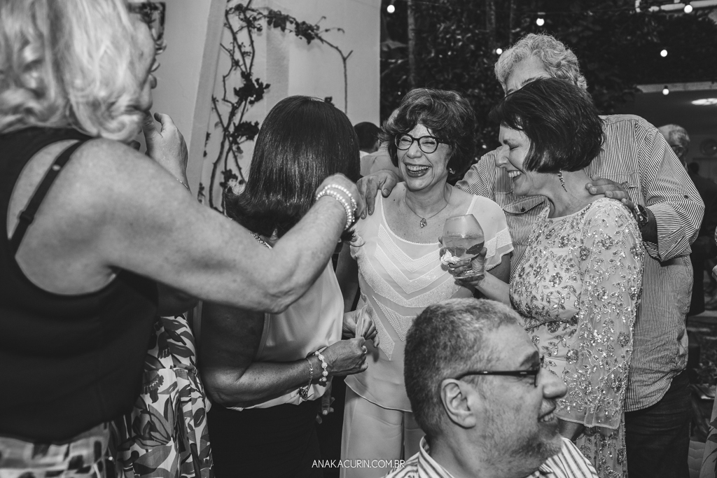 Casamento diurno Judaico homoafetivo de Bia e Léa no Horto, Rio de Janeiro, RJ.