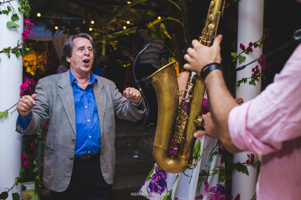 Casamento diurno Judaico homoafetivo de Bia e Léa no Horto, Rio de Janeiro, RJ.