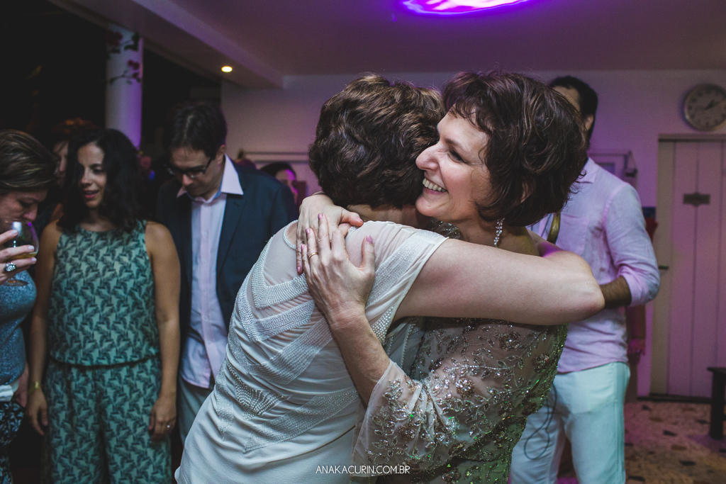 Casamento diurno Judaico homoafetivo de Bia e Léa no Horto, Rio de Janeiro, RJ.
