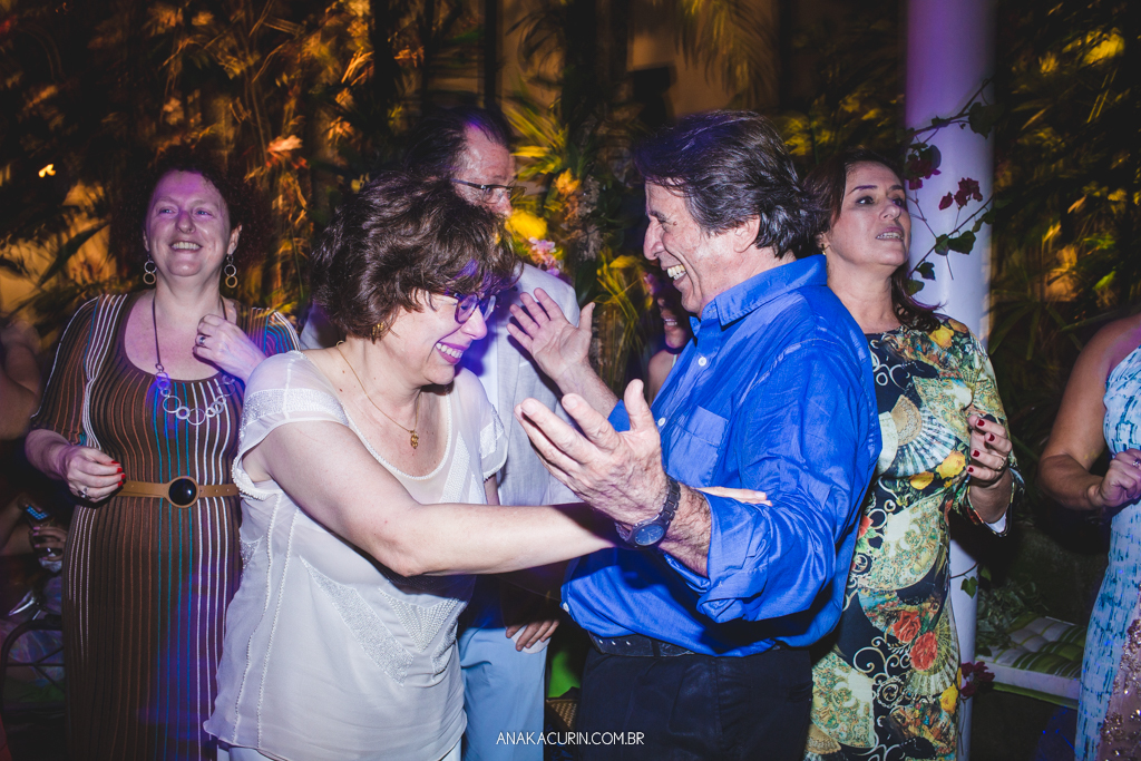 Casamento diurno Judaico homoafetivo de Bia e Léa no Horto, Rio de Janeiro, RJ.