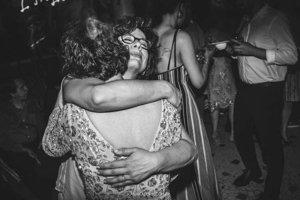 Casamento diurno Judaico homoafetivo de Bia e Léa no Horto, Rio de Janeiro, RJ.