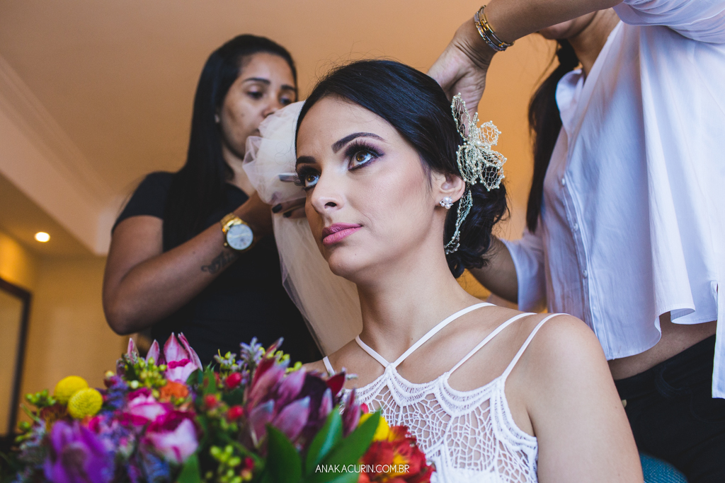 Casamento da Manu e do Bruno no Espaço 1 no Alto da Boavista no Rio de Janeiro, fotografado por Ana Kacurin