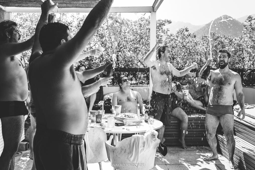 Casamento da Manu e do Bruno no Espaço 1 no Alto da Boavista no Rio de Janeiro, fotografado por Ana Kacurin