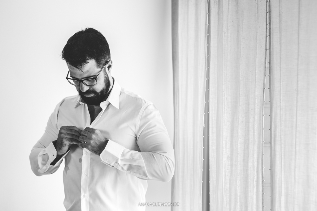 Casamento da Manu e do Bruno no Espaço 1 no Alto da Boavista no Rio de Janeiro, fotografado por Ana Kacurin