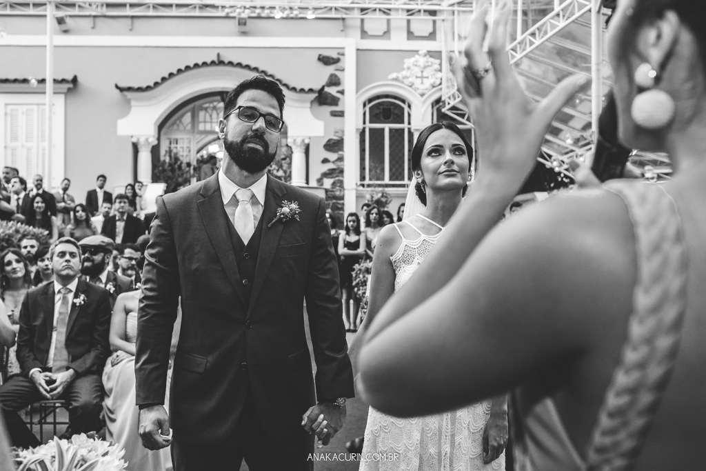 Casamento da Manu e do Bruno no Espaço 1 no Alto da Boavista no Rio de Janeiro, fotografado por Ana Kacurin