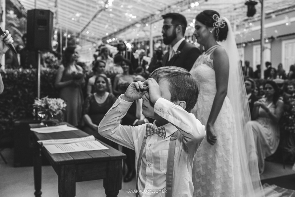 Casamento da Manu e do Bruno no Espaço 1 no Alto da Boavista no Rio de Janeiro, fotografado por Ana Kacurin