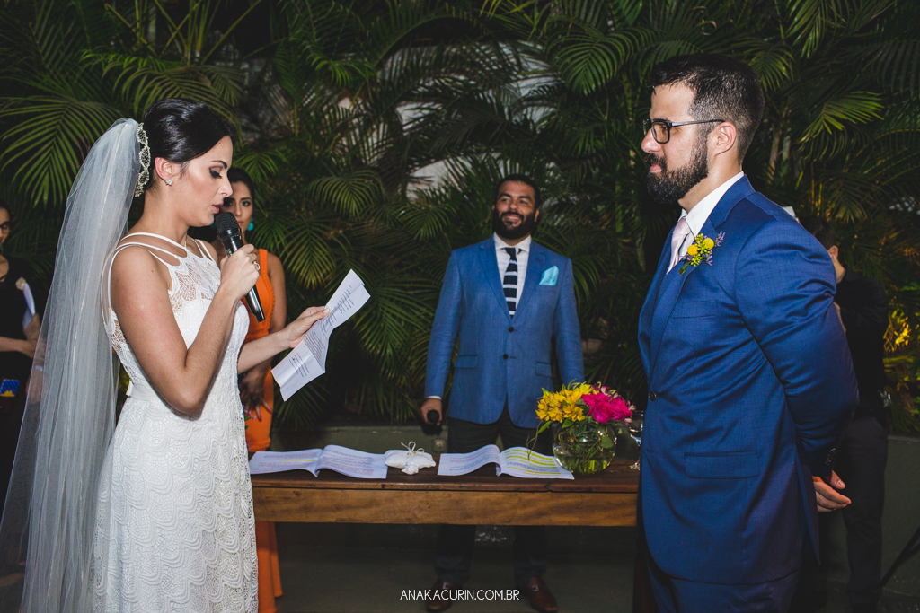 Casamento da Manu e do Bruno no Espaço 1 no Alto da Boavista no Rio de Janeiro, fotografado por Ana Kacurin