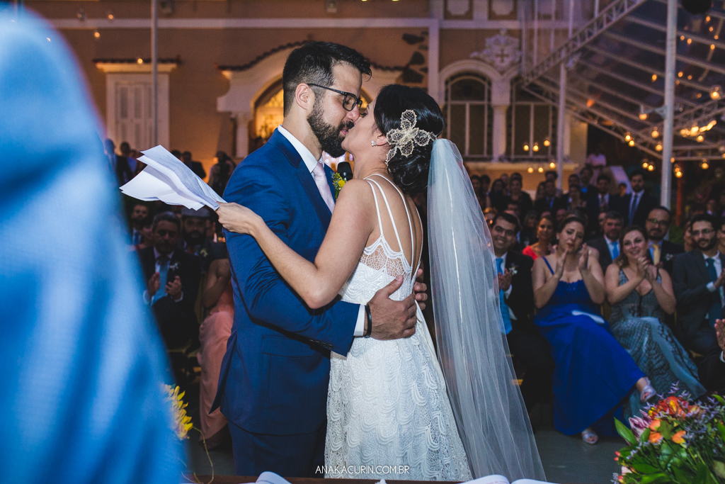 Casamento da Manu e do Bruno no Espaço 1 no Alto da Boavista no Rio de Janeiro, fotografado por Ana Kacurin