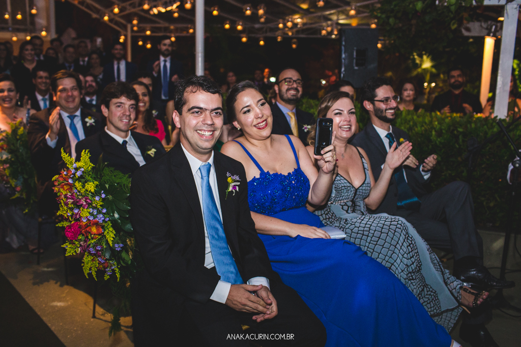 Casamento da Manu e do Bruno no Espaço 1 no Alto da Boavista no Rio de Janeiro, fotografado por Ana Kacurin