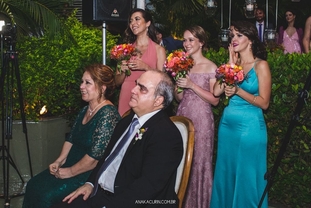 Casamento da Manu e do Bruno no Espaço 1 no Alto da Boavista no Rio de Janeiro, fotografado por Ana Kacurin