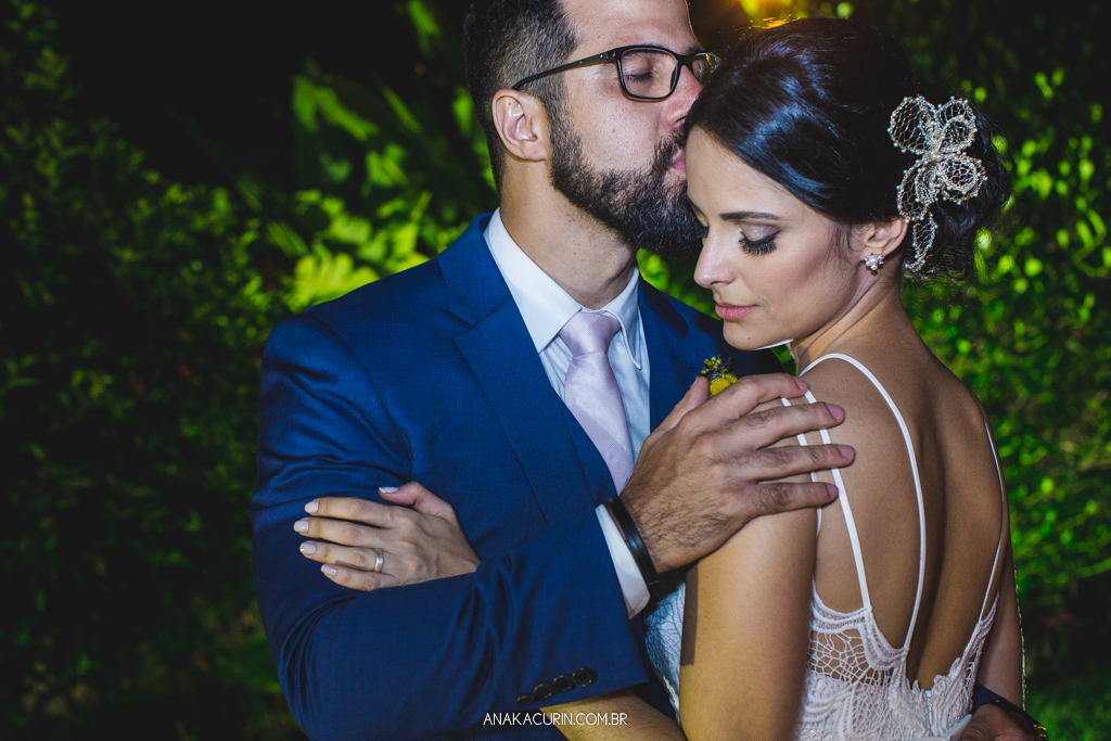 Casamento da Manu e do Bruno no Espaço 1 no Alto da Boavista no Rio de Janeiro, fotografado por Ana Kacurin