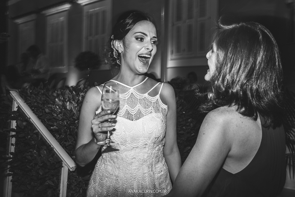 Casamento da Manu e do Bruno no Espaço 1 no Alto da Boavista no Rio de Janeiro, fotografado por Ana Kacurin
