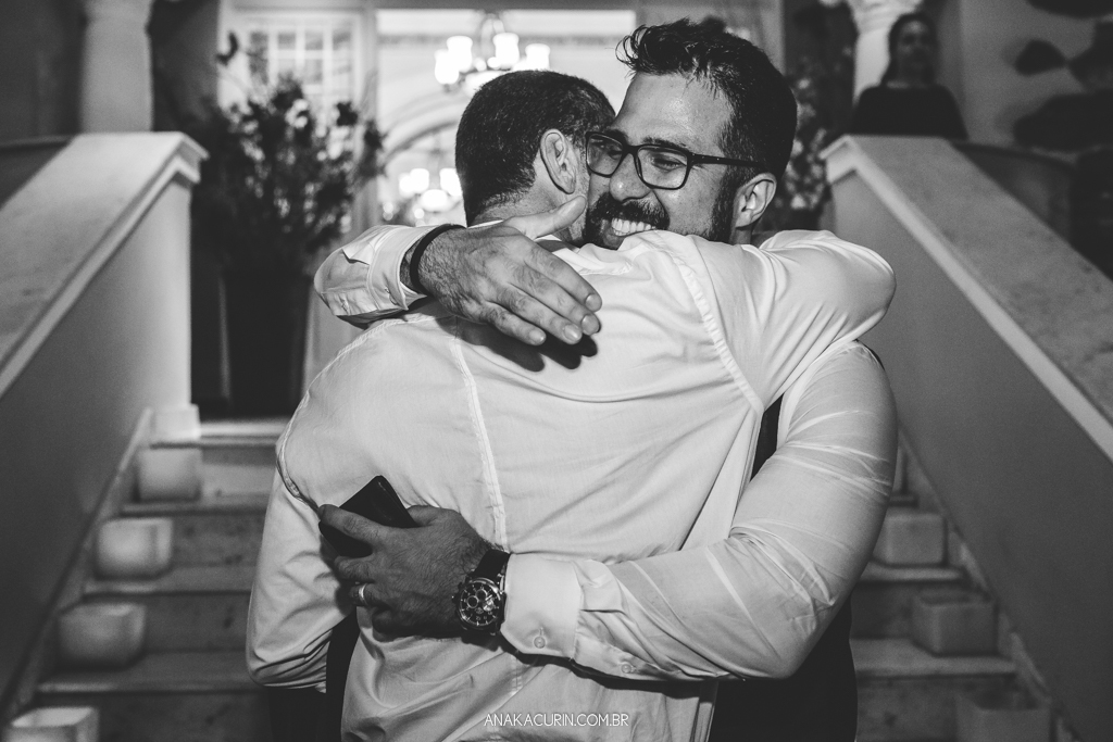Casamento da Manu e do Bruno no Espaço 1 no Alto da Boavista no Rio de Janeiro, fotografado por Ana Kacurin