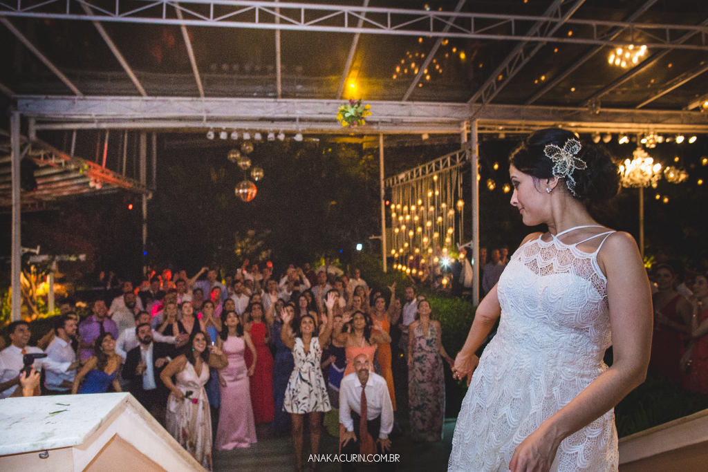 Casamento da Manu e do Bruno no Espaço 1 no Alto da Boavista no Rio de Janeiro, fotografado por Ana Kacurin