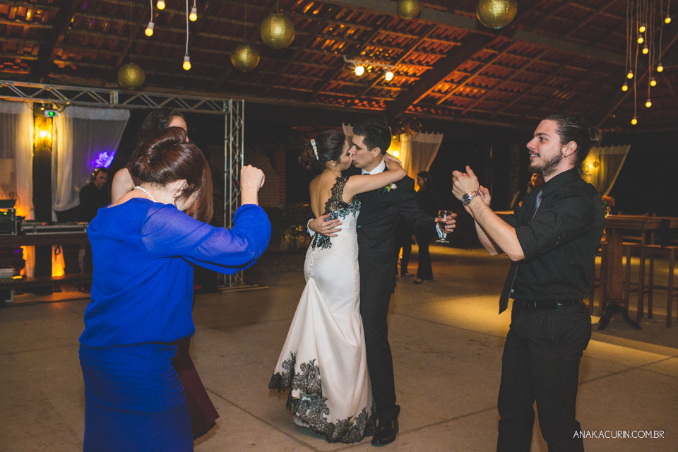 Ana Kacurin, casamento, casamento ao ar livre, casamento celta, Casamento Colorido, casamento de dia, casamento diurno, casamento wicca, casamento wiccano, casório, dark, gótico, Handfasting, Hotel Atlântico Sul, Kim Derick Filmes, Luiza e Evandro