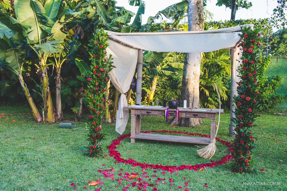 Ana Kacurin, casamento, casamento ao ar livre, casamento celta, Casamento Colorido, casamento de dia, casamento diurno, casamento wicca, casamento wiccano, casório, dark, gótico, Handfasting, Hotel Atlântico Sul, Kim Derick Filmes, Luiza e Evandro