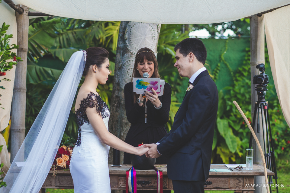 Ana Kacurin, casamento, casamento ao ar livre, casamento celta, Casamento Colorido, casamento de dia, casamento diurno, casamento wicca, casamento wiccano, casório, dark, gótico, Handfasting, Hotel Atlântico Sul, Kim Derick Filmes, Luiza e Evandro