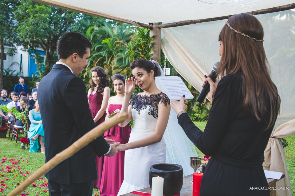 Ana Kacurin, casamento, casamento ao ar livre, casamento celta, Casamento Colorido, casamento de dia, casamento diurno, casamento wicca, casamento wiccano, casório, dark, gótico, Handfasting, Hotel Atlântico Sul, Kim Derick Filmes, Luiza e Evandro