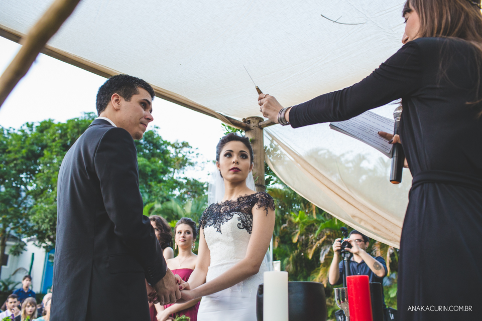 Ana Kacurin, casamento, casamento ao ar livre, casamento celta, Casamento Colorido, casamento de dia, casamento diurno, casamento wicca, casamento wiccano, casório, dark, gótico, Handfasting, Hotel Atlântico Sul, Kim Derick Filmes, Luiza e Evandro