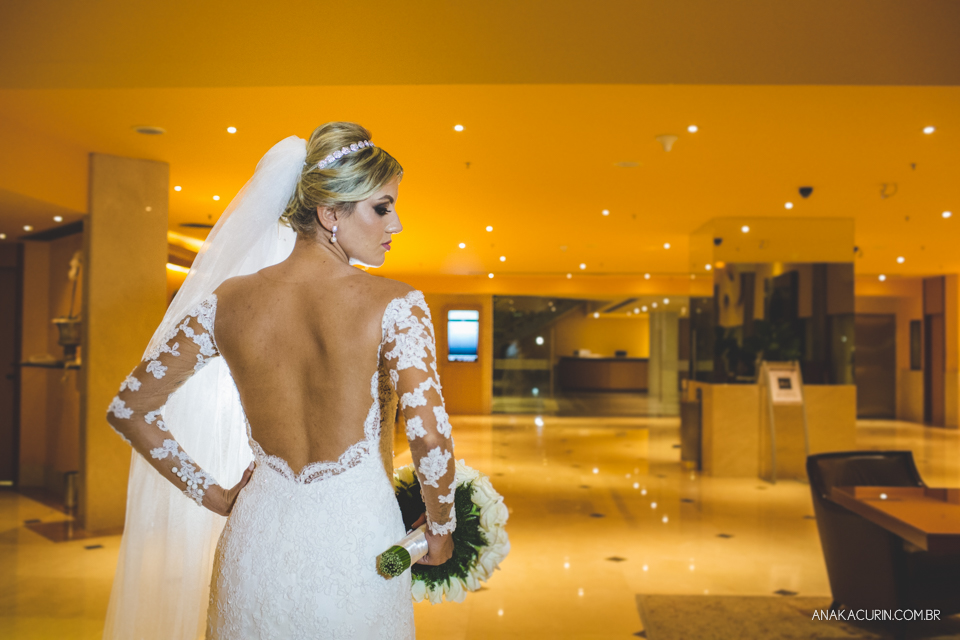 Casamento da Thamiris e do Igor, que aconteceu no Coliseum, na cidade do Rio de Janeiro, fotografado pela Ana Kacurin