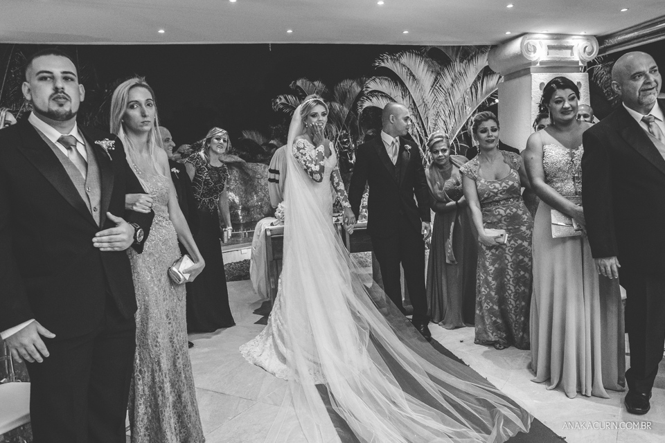 Casamento da Thamiris e do Igor, que aconteceu no Coliseum, na cidade do Rio de Janeiro, fotografado pela Ana Kacurin