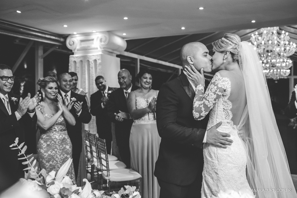 Casamento da Thamiris e do Igor, que aconteceu no Coliseum, na cidade do Rio de Janeiro, fotografado pela Ana Kacurin